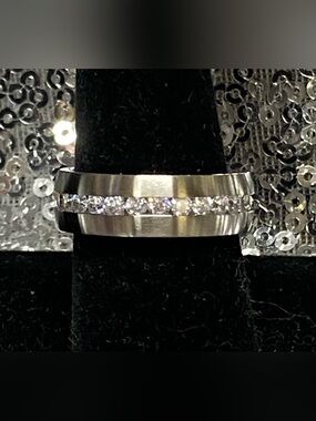 Talexia Elegant Stainless Steel - CZ Band Ring - size 8